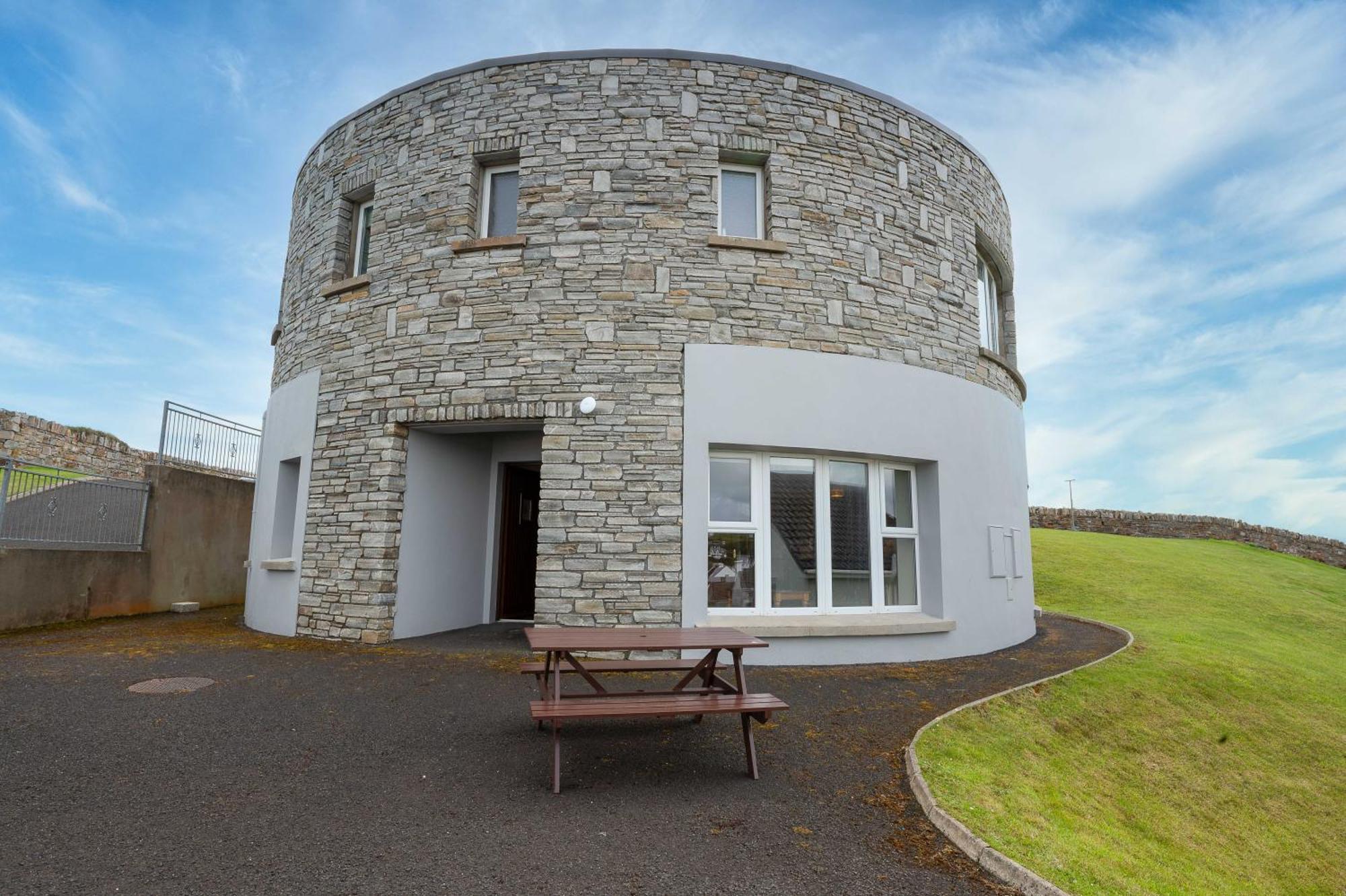 Downings Coastguard Cottages - Type B-E Dış mekan fotoğraf
